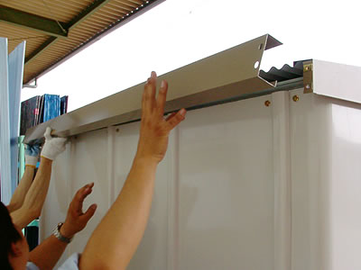 物置の組み立て方