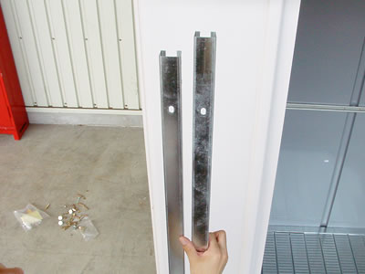 物置の組み立て方