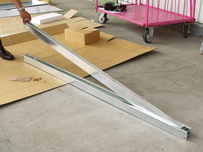 物置の組み立て方