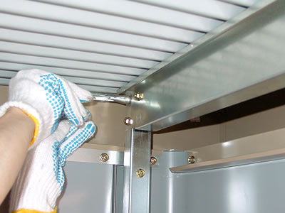 物置の組み立て方